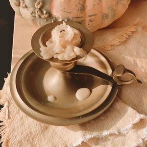 Gryffindor - Solid Brass Handheld candlestick 🕯